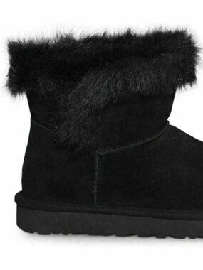 UGG Milla mini boot
